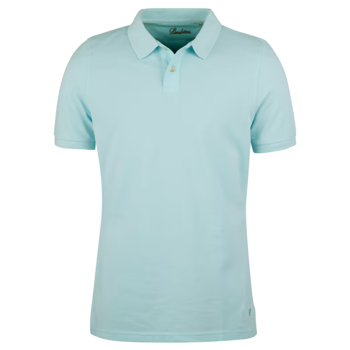 This polo shirt is made of cotton and is detailed with mother-pearl buttons and a classic collar. Pique. Short Sleeves. Mother of Pearl Buttons.