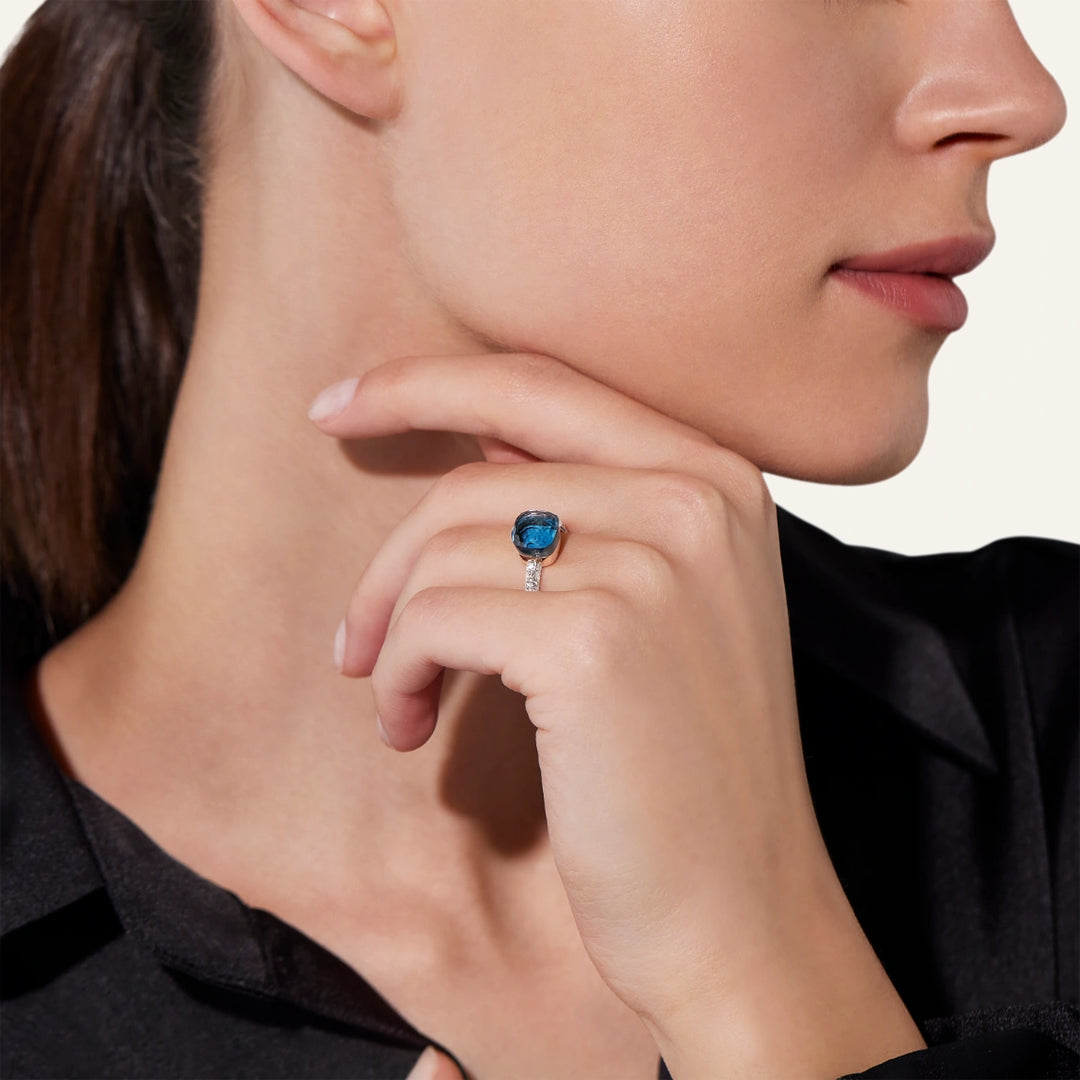 Ring Nudo Petit in Blue London Topaz with Diamonds