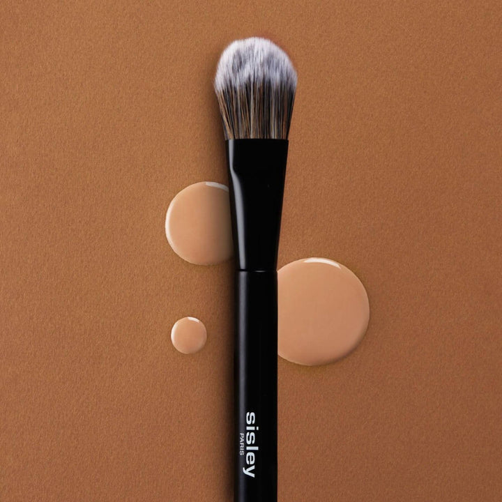 Fluid Foundation Brush