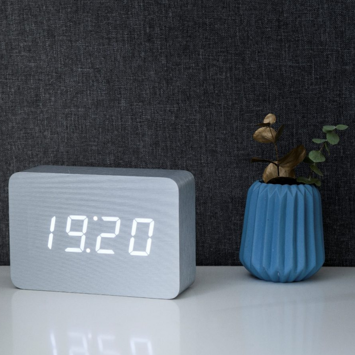 Brick Click Clock - Aluminium