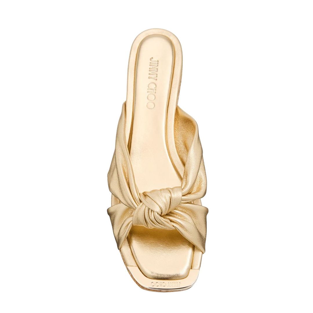 Avenue Wedge 50 in Gold