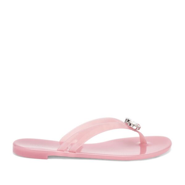 Must-have for the summer is the Jelly slipper by Casadei. In perfect opposition, pvc and Swarovski stone, blend at their best the richness of the crystal in the “solitaire” variation on the model, ideal for seaside holidays or as a glam touch in city life. PVC BOTTOM. 100% MADE IN ITALY. MATERIAL PVC.
